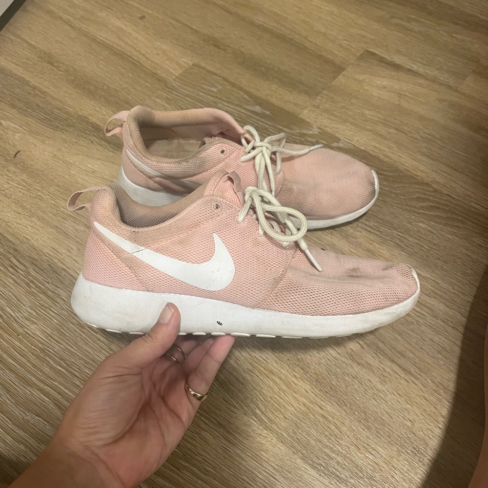 Pink Nike Roshes